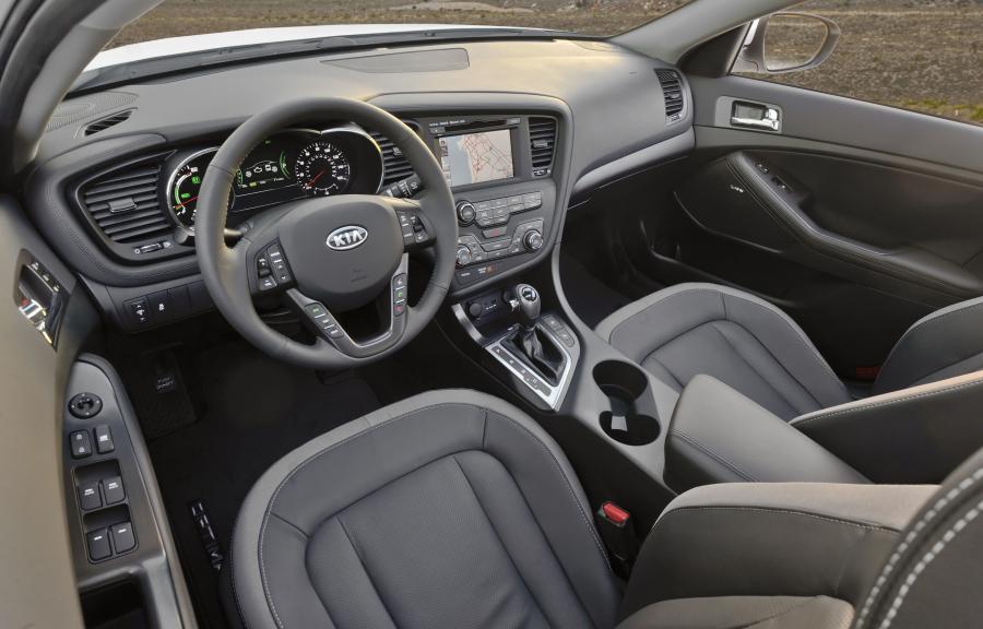  Kia Optima Hybrid 2012 года  (фото 8 из 32)